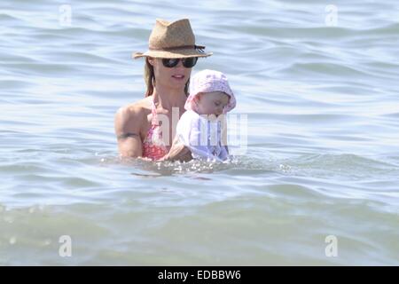 Michelle Hunziker im Urlaub in der Versilia mit ihre kleine Tochter