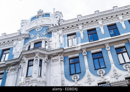 Fassade des Gebäudes in Nr. 10 b Elizabetes Iela Straße, Jugendstil, vom Architekten Mikhail Eisenstein, Riga, Lettland Stockfoto