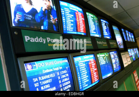 Bild zeigt ein Buchmacher Paddy Power im Zentrum von London. Stockfoto