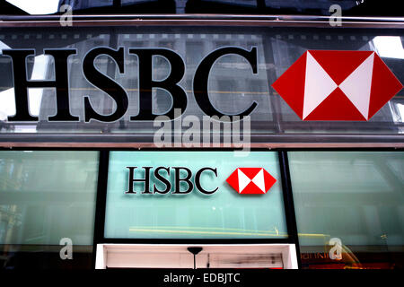 Außenaufnahme einer HSBC Filiale. Stockfoto
