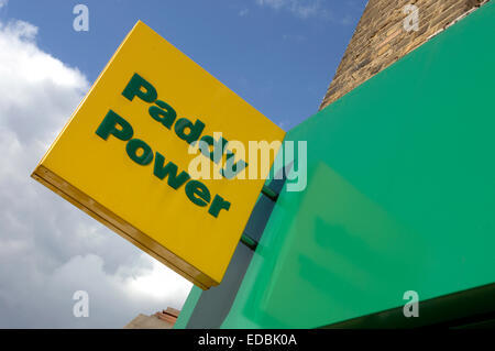 Paddy Power Store-Exterieur branding. Stockfoto