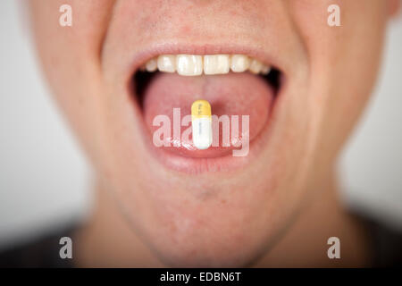 Anschauliches Bild einer Tamiflu-Tablette. Stockfoto