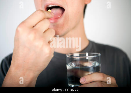 Anschauliches Bild einer Tamiflu-Tablette. Stockfoto