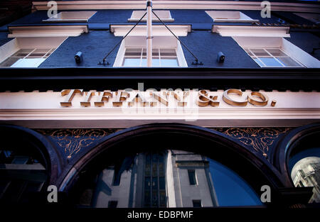 Die Tiffany & Co. speichern auf Old Bond Street, London. Stockfoto