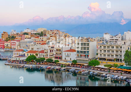 Blick auf Lake Überlieferung in Agios Nikolaos, Kreta, Griechenland Stockfoto