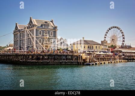 Waterfront von Kapstadt, ein touristischer Ort mit Einkaufszentren und restaurants Stockfoto