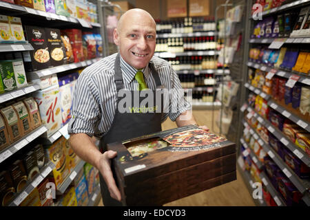 Kleinen Waitrose Manchester Piccadilly Zweig öffnet heute seine Türen. Stockfoto