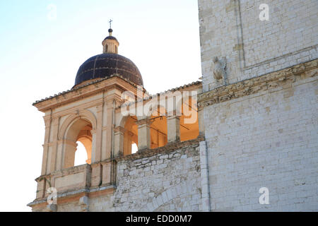 Die schöne Basilika von St. Francis/di San Francesco in Assisi, Umbrien, Italien in Europa Stockfoto