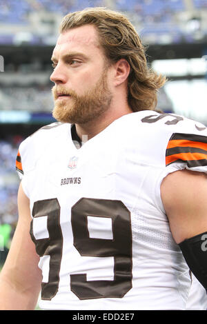 Baltimore, Maryland, USA. 28. Dezember 2014. Cleveland Browns Linebacker Paul Kruger (99) vor dem Spiel gegen die Baltimore Ravens am 28. Dezember 2014 M & T Bank Stadium. © Debby Wong/ZUMA Draht/Alamy Live-Nachrichten Stockfoto