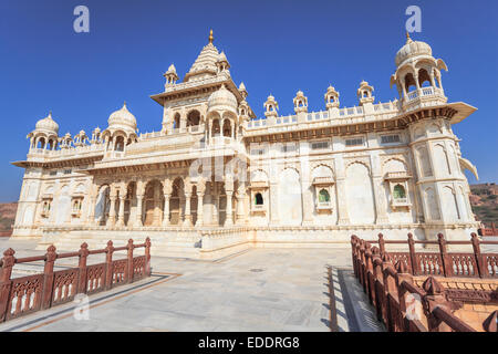 Jaswant Thada wurde 1899 zur Erinnerung an Maharaja Jaswant Singh II gebaut. Stockfoto