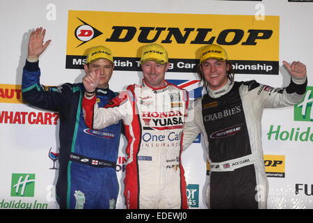 Podium (l-R) Mat Jackson (GBR) Äther Racing Ford Focus ST, Gordon Shedden (GBR) Honda Yuasa Racing Team Honda Civic Tourer Stockfoto