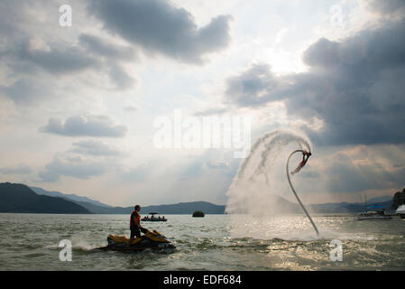 Flyboard in Valle de Bravo, Estado de México, México. Stockfoto