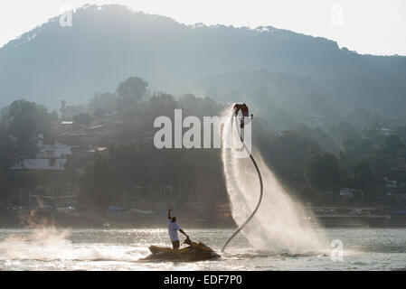 Flyboard in Valle de Bravo, Estado de México, México. Stockfoto