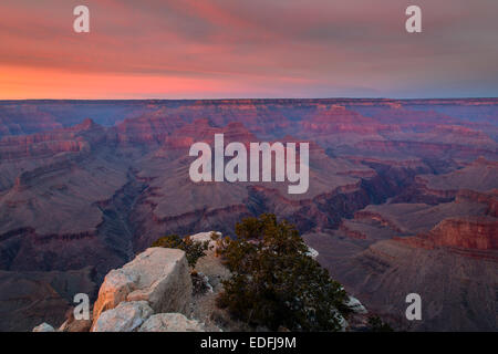 Blick auf den Sonnenuntergang der Südrand von Pima Point, Grand Canyon National Park, Arizona, USA Stockfoto