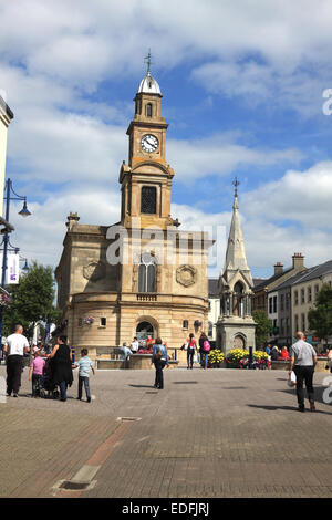 Das Rathaus in The Diamond, Coleraine Stadtzentrum, Nordirland Stockfoto