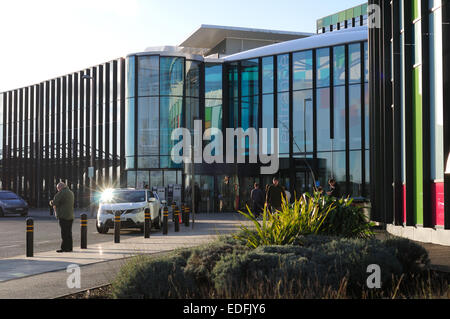 Des Königs Mühle Hospital, Nottinghamshire, UK. 6. Januar 2015. Krankenhaus-Chefs versicherte Patienten, dass des Königs Mühle Krankenhaus nicht diese Woche in der Krise war als es aufgedeckt wurde, vier Stunden A&E Wartezeiten Ziele verfehlt haben. Das letzte Quartal für Sherwood Forest Krankenhäuser zeigt 83.37 Prozent der Patienten innerhalb von vier Stunden, gegen ein Ziel von 95 Prozent gesehen wurden. Weihnachten und Neujahr sah eine massive Zunahme der A&E Patienten mit einigen Krankenhäusern in England zu Sofortmaßnahmen zu ergreifen. Bildnachweis: IFIMAGE/Alamy Live-Nachrichten Stockfoto