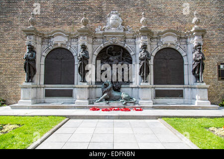 Kriegerdenkmal in der alten Stadt Ypern, Stockfoto