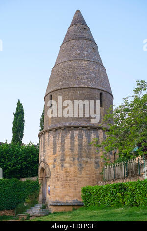 Lanterne des Morts auf Durchgang des Enfeus, Sarlat-la-Canéda Stockfoto