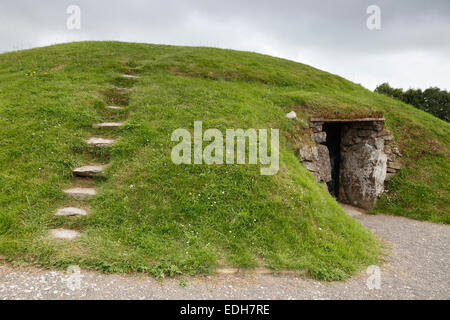 Fourknocks Durchgang Grab in der Nähe von Newgrange, County Meath, Leinster, Irland; Na Fuarchnoic Stockfoto