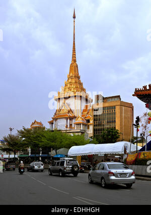 TH00234-00... THAILAND - Wat Traimit, Heimat des goldenen Buddhas, im Abschnitt "China Town" von Bangkok. Stockfoto