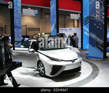 Las Vegas, NV, USA. 6. Januar 2015. Toyota Mirai Brennstoffzelle Wasserstoff angetrieben Auto in Anwesenheit für 2015 International CES Consumer Electronics Show - di, Las Vegas Convention Center, Las Vegas, NV 6. Januar 2015. Bildnachweis: James Atoa/Everett Collection/Alamy Live-Nachrichten Stockfoto