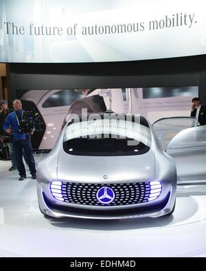 Las Vegas, NV, USA. 6. Januar 2015. Mercedes-Benz F 015 Trendreport Luxus Limousine Concept Car in Anwesenheit für 2015 International CES Consumer Electronics Show - di, Las Vegas Convention Center, Las Vegas, NV 6. Januar 2015. Bildnachweis: James Atoa/Everett Collection/Alamy Live-Nachrichten Stockfoto