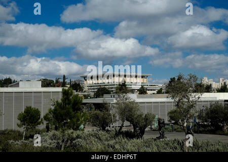 Blick auf die Knesset das einkammersystem nationale Gesetzgeber Israels, in Kiryat HaLeom auch als Kiryat HaUma die traditionell betrachtet wurde der nördliche Teil der Givat Ram Nachbarschaft zu sein., West Jerusalem bekannt. Israel Stockfoto