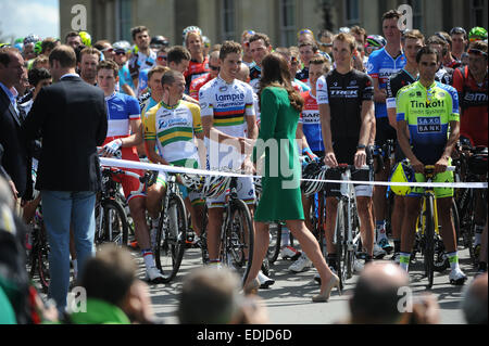 Zeremonielle Start der Tour De France an Harewood House Featuring: Duke of Cambridge, Prinz Harry, Herzogin von Cambridge, Mark Cavendish, Chris Froome Where: Leeds, Vereinigtes Königreich bei: 5. Juli 2014 Stockfoto