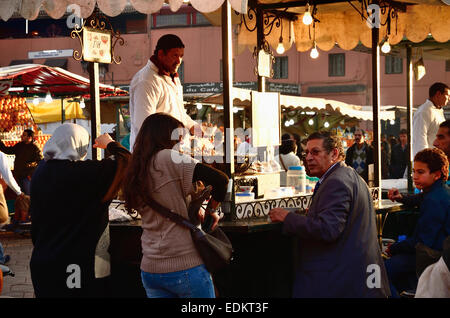 Marokko, Marrakesch, Kaiserstadt, Platz Djemaa El Fna Stockfoto