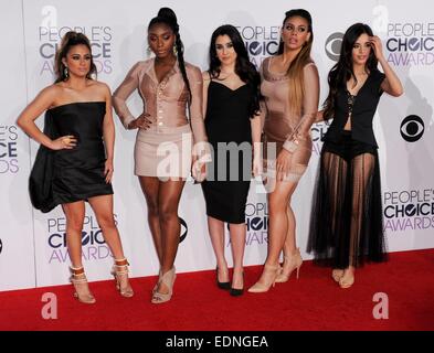 Los Angeles, CA, USA. 7. Januar 2015. Ally Brooke Hernandez, Normani Hamilton, Lauren Jauregui, Dinah Jane Hansen, Camila Cabello im Ankunftsbereich für 41. Annual The Peoples Choice Awards 2015 - Ankünfte, Nokia Theatre L.A. LIVE, Los Angeles, CA 7. Januar 2015. Bildnachweis: Elizabeth Goodenough/Everett Collection/Alamy Live-Nachrichten Stockfoto