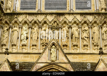 Detail dekoriert sehr Steinfassade des berühmten gotischen Kirche Stockfoto