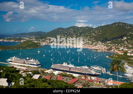 Ansicht von Charlotte Amalie Harbor von Paradise Point, St. Thomas, Amerikanische Jungferninseln Stockfoto