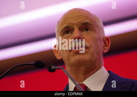 G. Papandreou, ehemaliger Premierminister von Griechenland. Papandreou bei Bekanntgabe seiner Partei "Bewegung Sozialdemokraten". 03.01.2015 Stockfoto