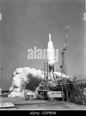 Atlas ICBM Start--'14F; CCMTA, Luft-und Raumfahrt, GDA, starten Atlas 14F; PL-62-79470; 15476113013 o Stockfoto