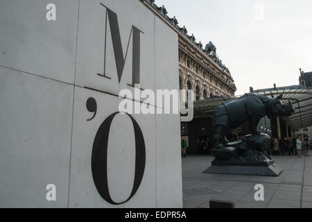 Schilder, Beschilderung, Eingang mit Rhinoceros ´Rhino´ von Alfred Jacquemart, Museum, Musée d ' Orsay, Paris Stockfoto