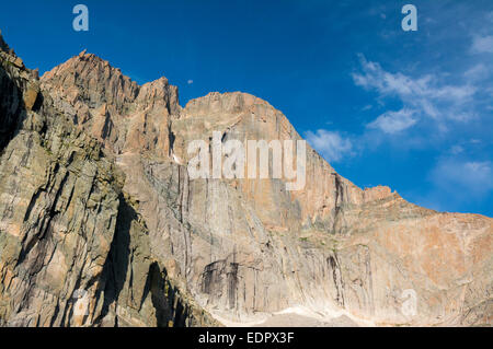 Longs Peak und Festlegen von Mond, Rocky Mountain Nationalpark, Estes Park, Colorado. Stockfoto