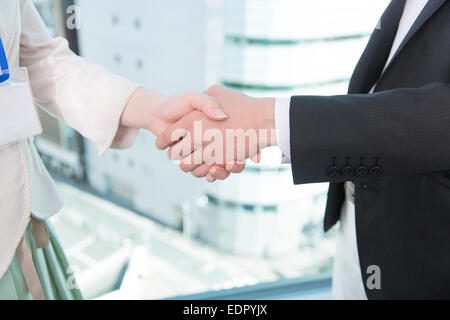 Geschäft Leute schütteln Hände Stockfoto