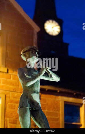 Peter Pan Bronzeskulptur Denkmal j m Barrie Kirriemuir Stockfoto