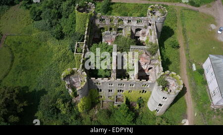 Luftaufnahme von Ruperra Burg in der Nähe von Cardiff, Wales. Stockfoto