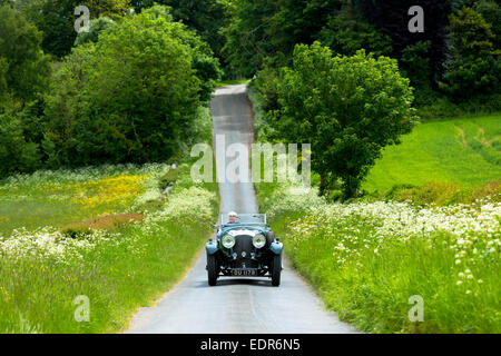 Oldtimer Bentley 4,5 Liter Luxus-Auto gebaut 1929 getrieben auf touring Urlaub in Cotswolds in Oxfordshire Stockfoto