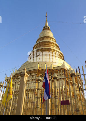 Thailand, Asien, Suedostasien, Tempelanlage, Sehenswuerdigkeit, Tourismus, Glaube, Religion, Buddha, Buddhismus, Spottschrift, Wat Ph Stockfoto