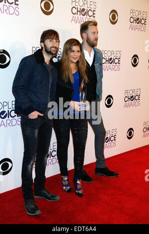 Los Angeles, USA. 7. Januar 2015. Musiker Dave Haywood (l-R), Hilary Scott und Charles Kelley von Lady Antebellum darstellen im Presseraum der 41. Peoples Choice Awards in Los Angeles, USA, 7. Januar 2015. Foto: Hubert Boesl - NO-Draht-SERVICE-/ Dpa/Alamy Live News Stockfoto