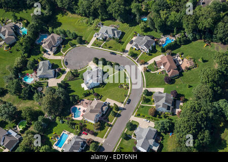 Luftaufnahme von Wohnhäusern In vorstädtischen Cul De Sac Nachbarschaft, New Jersey, USA Stockfoto