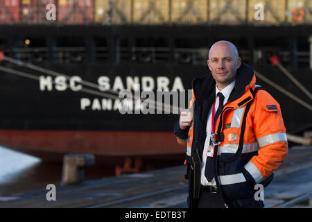 James Smart, angestellt an das Team von Liverpool Piloten Liverpool Pilot Services Ltd am Fluss Mersey, England, UK. Stockfoto