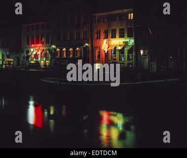 Schiffe Im Nyhavn, Kopenhagen Bei Nacht Dänemark, Europa, Schiffe in Nyhavn, Copenhagen in der Nacht, Dänemark, Europa, Kopenhagen, Nyhav Stockfoto