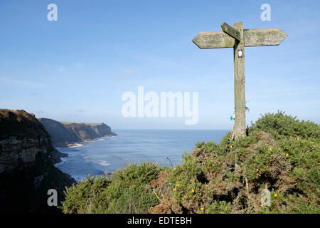 England, North Yorkshire, ein Wegweiser auf der Cleveland in der Nähe von Way Whitby Stockfoto