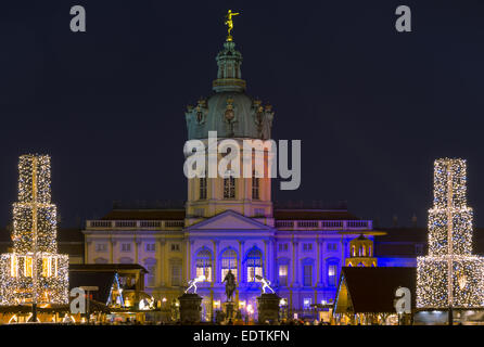 Traditioneller Weihnachtsmarkt am Schloss Charlottenburg, Berlin, Deutschland, traditionellen Weihnachtsmarkt in Charlottenburg Pa Stockfoto