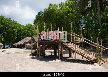 Salomon-Inseln, Insel Owaraha oder Owa Raha (früher bekannt als Santa Ana), Dorf Gupuna aka Ghupuna. Stockfoto