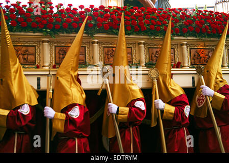 Religiöse Prozession Büßer, Semana Santa Ostern Woche feiern Logroño Spanien Stockfoto