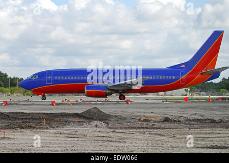 Southwest Airlines Boeing 737-Passagier-Jet in Fort Lauderdale-Seitenansicht Stockfoto